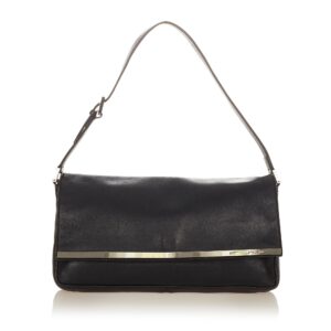 Fendi Leather Baguette (SHG-26704)